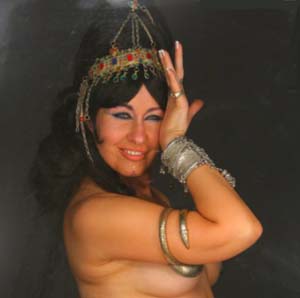 Lee Ali, Belly Dancer teaches 6/8 Rhythms